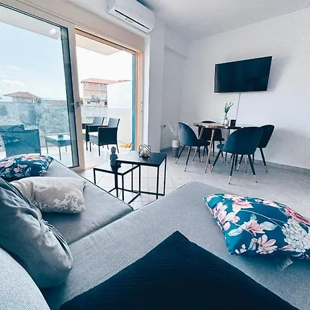Elysium Apartament *