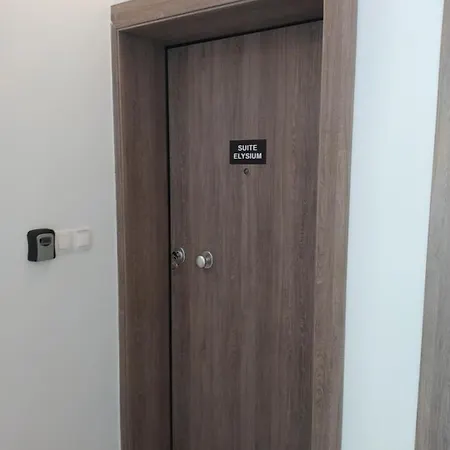 Elysium Apartament Nikiana
