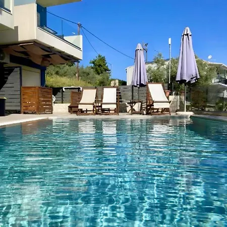 Elysium Apartment Nikiana